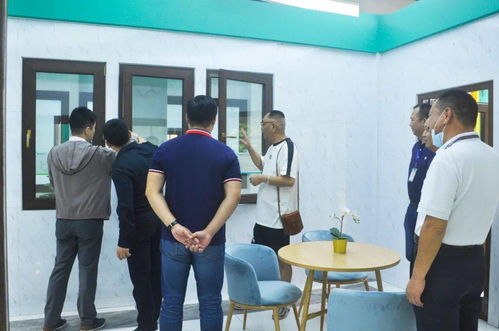 湖南省國防科技工業(yè)局技術開發(fā)中心領導蒞臨合和集團參觀考察