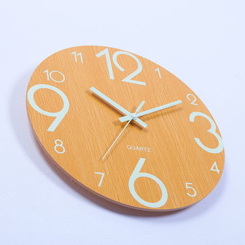 靜謐時光 夜光木紋石英鐘，為現(xiàn)代家居注入詩意